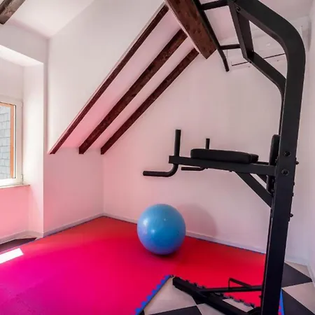 Kapetana Bepa Dvor Tatil Evi Sumartin